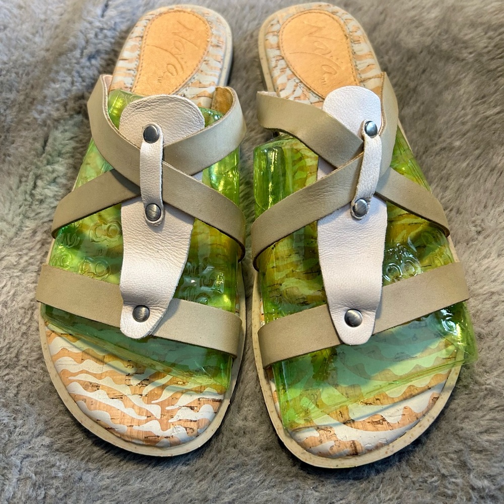 Naya Zephyr Taupe Sandals NIB